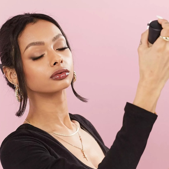 MAC Prep + Prime Fix + Coconut Setting Spray - Picture 12 of 16